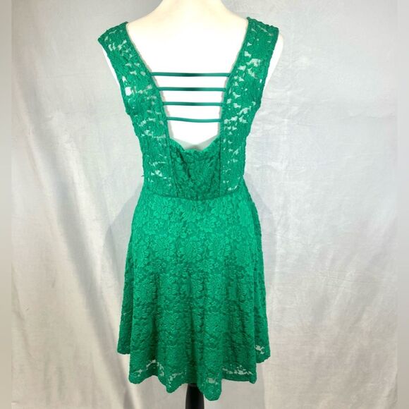 Emerald green lace open ladder back dress size large - Picture 4 of 6